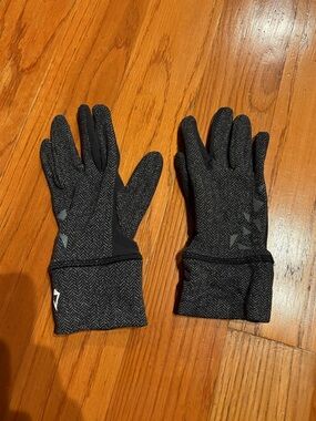 Ivivva by Lululemon Herringbone Gloves
